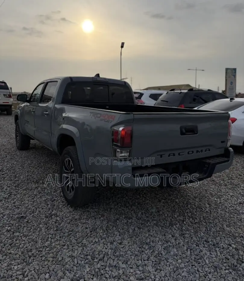 Toyota Tacoma TRD Sport Double Cab 6' Bed V6 AT 2023 Beige