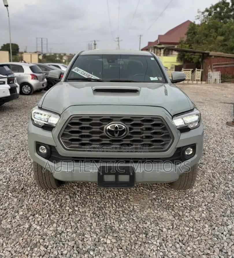 Toyota Tacoma TRD Sport Double Cab 6' Bed V6 AT 2023 Beige
