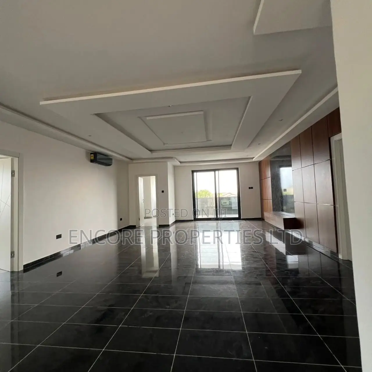 5bdrm House in East Legon for sale