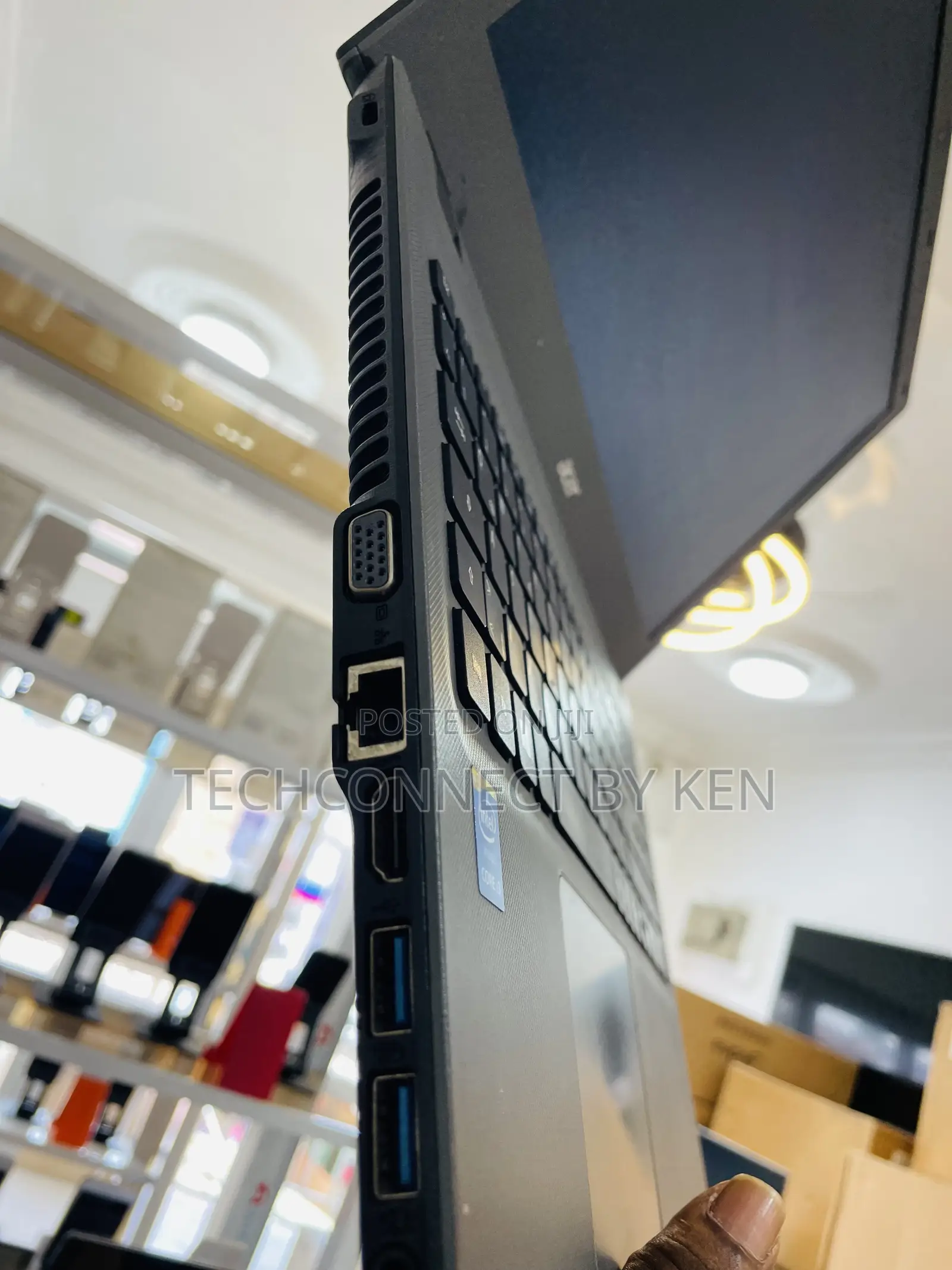 Laptop Acer Aspire E5-573 4GB Intel HDD 500GB