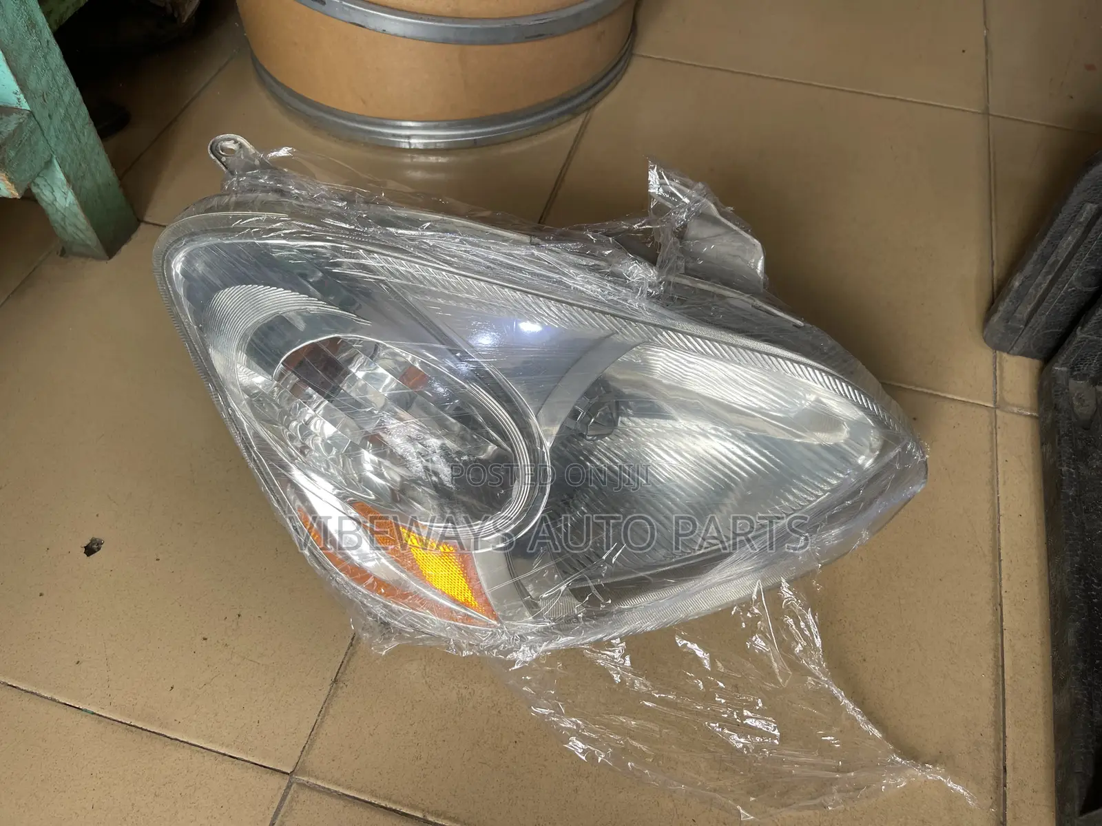 Toyota Echo 2002-2005 Headlights Original Home Used Pair