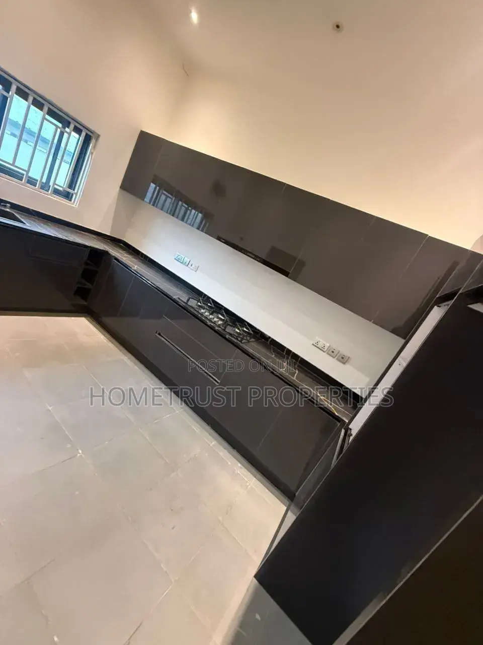 3bdrm Duplex in Oyarifa Ghana Flag for sale