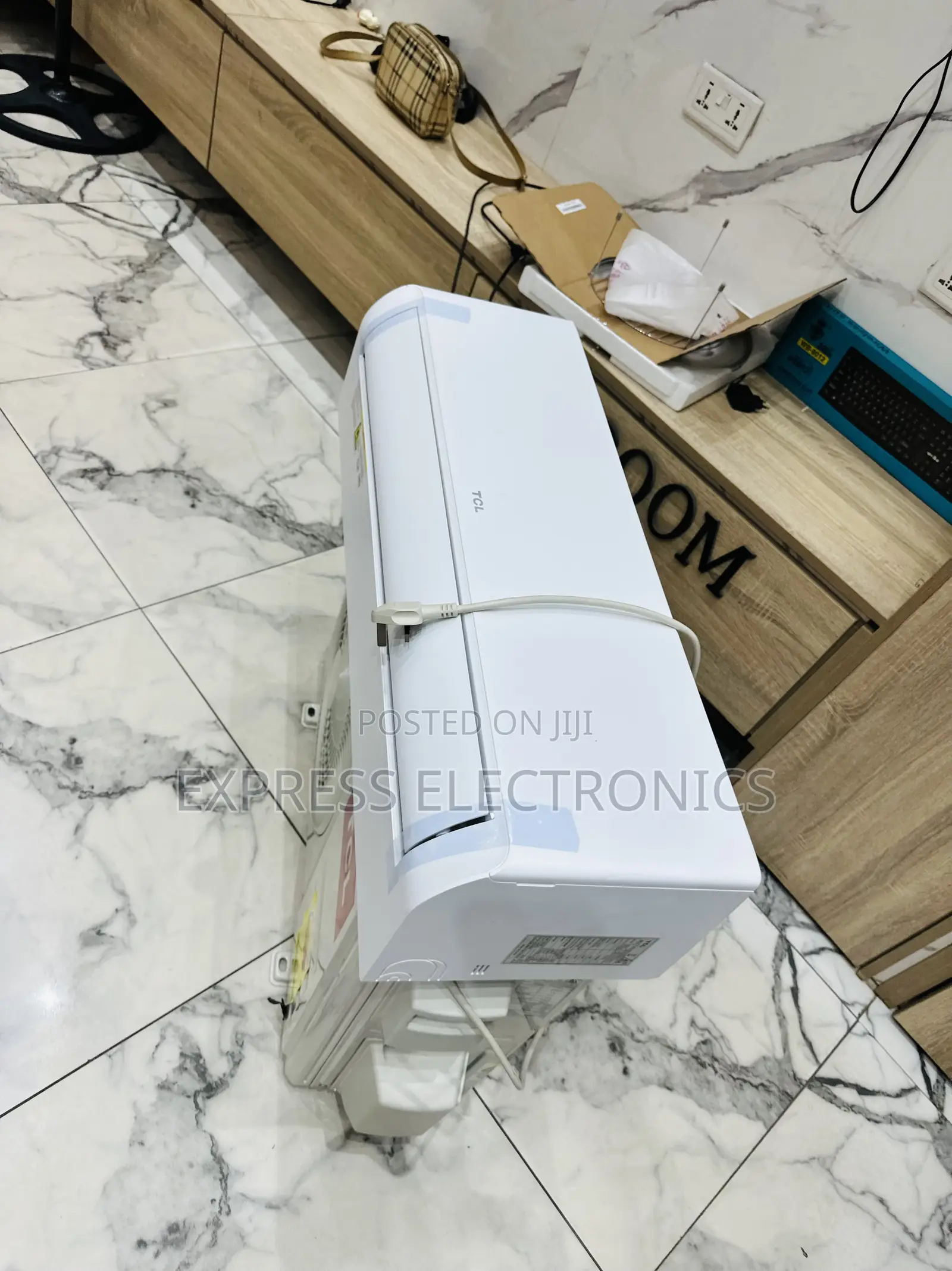 Hot  Deals on (1.5)” Hp Split TCL Ac White