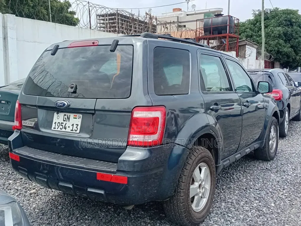 Ford Escape 2010 Green