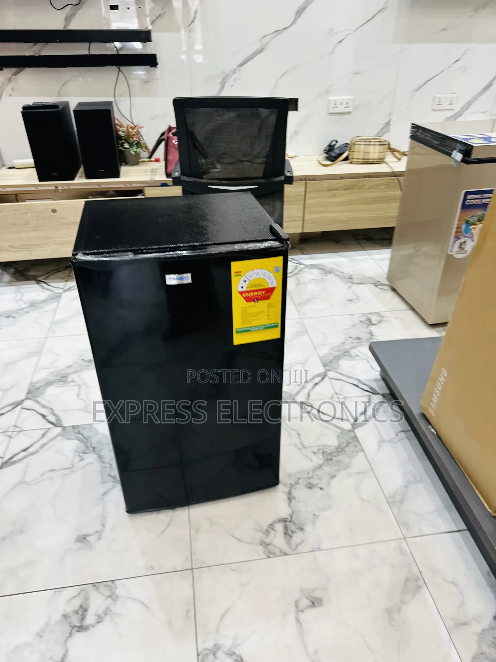 Newly Sealed in Box Black Back Table Top Single Nasd1-110fl