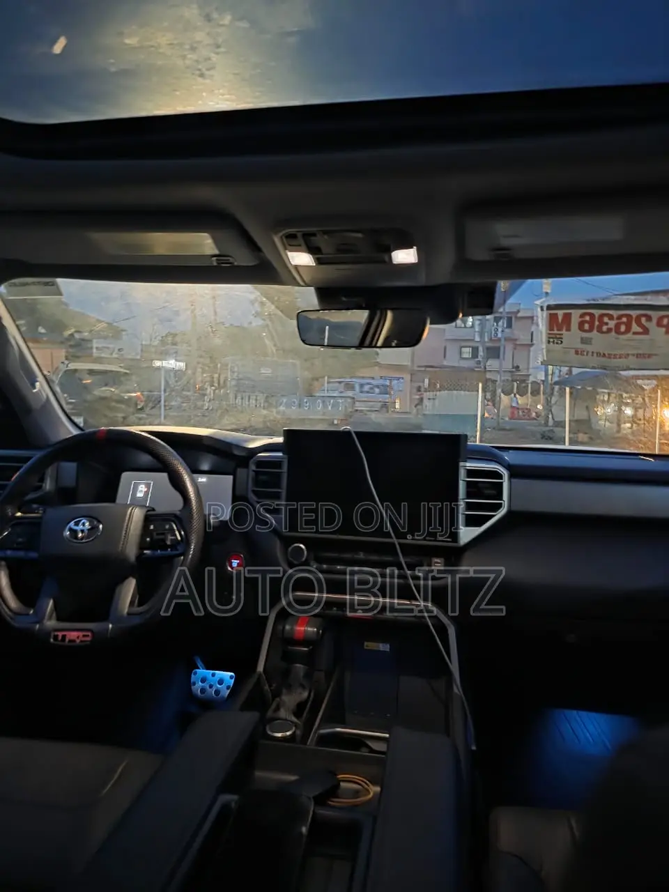 Toyota Tundra 2023 White