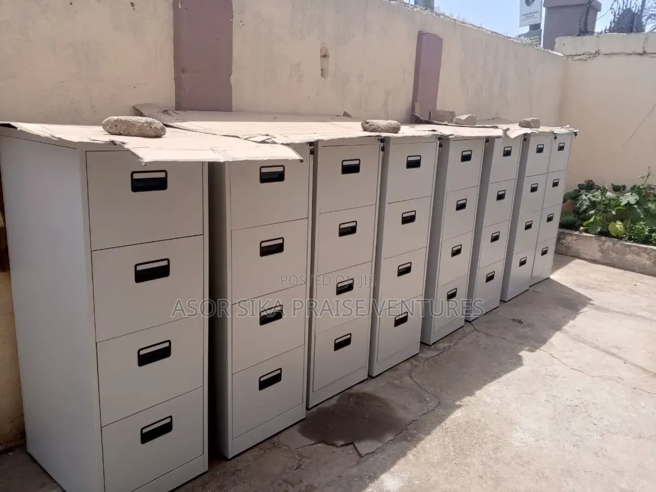 Cabinet 4drawer