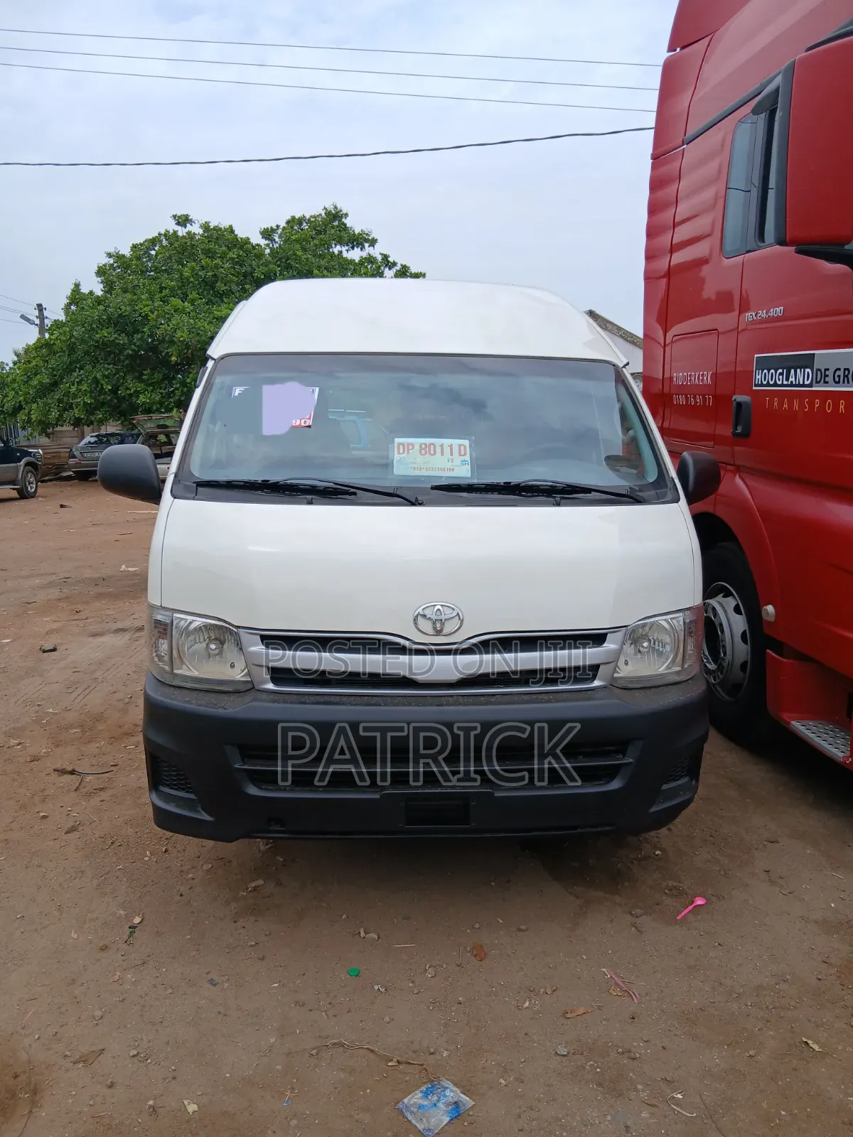Toyota HiAce 2013 White