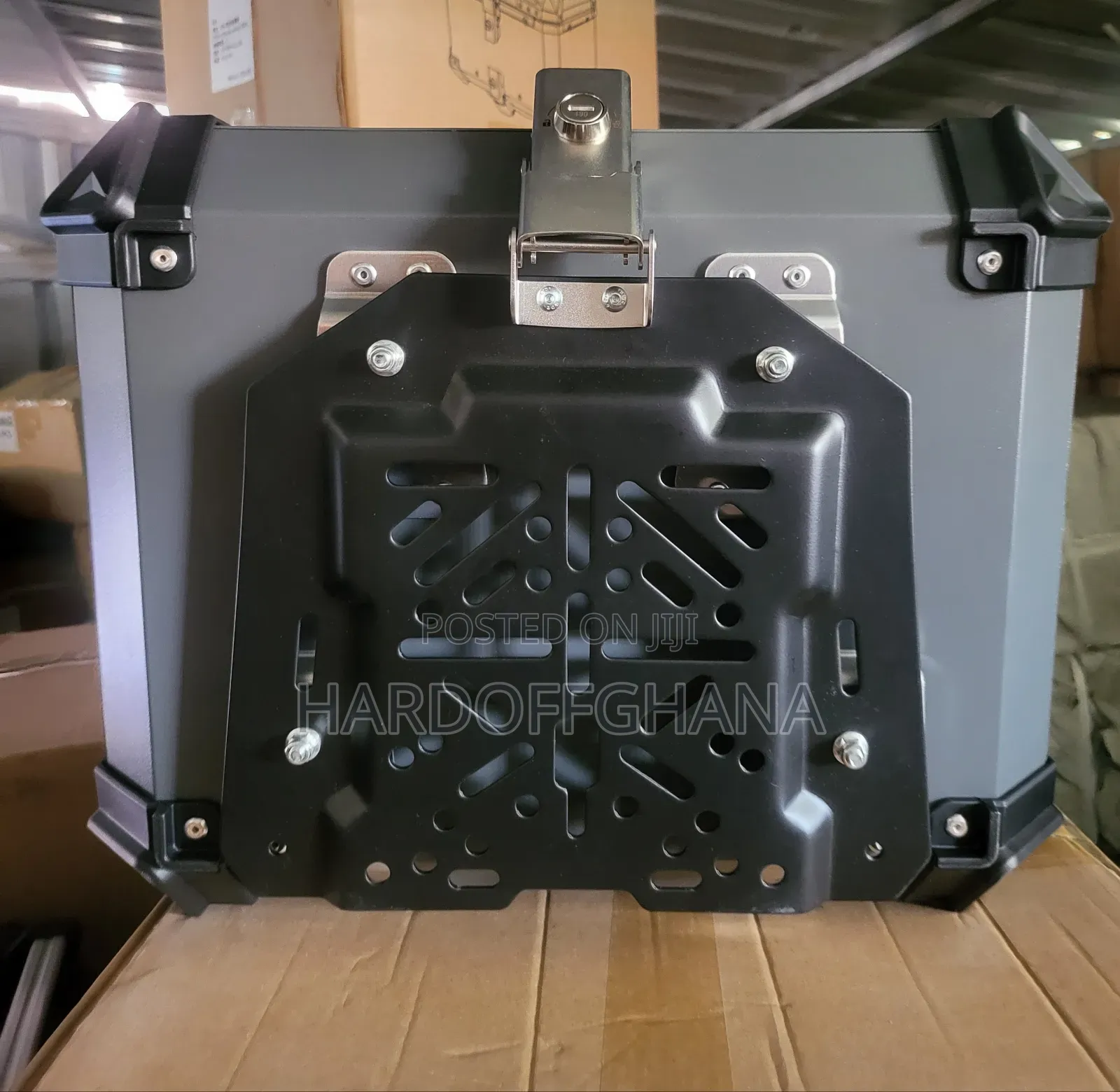 Carria Box