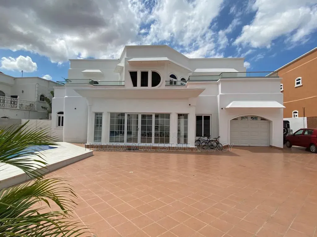 5bdrm Mansion in Tiyumba Real Estate, A&C Mall Area for rent