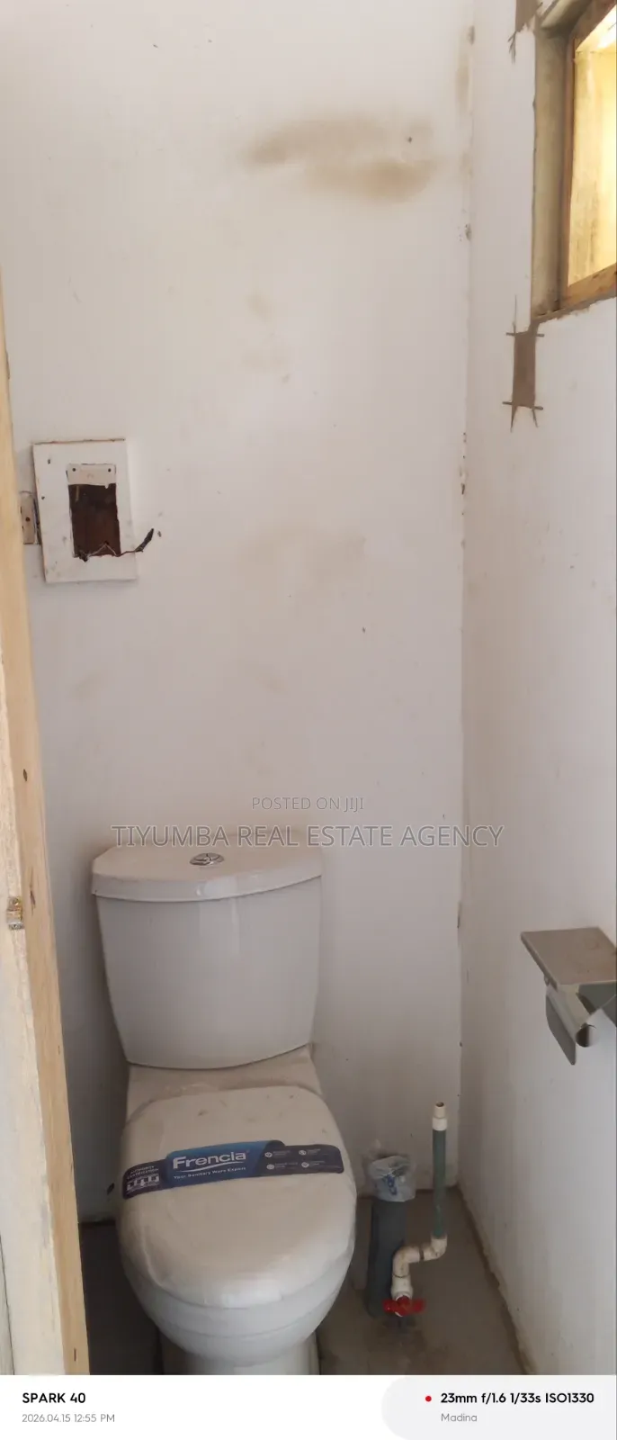 2in1 Shop for Rent at Madina Market
