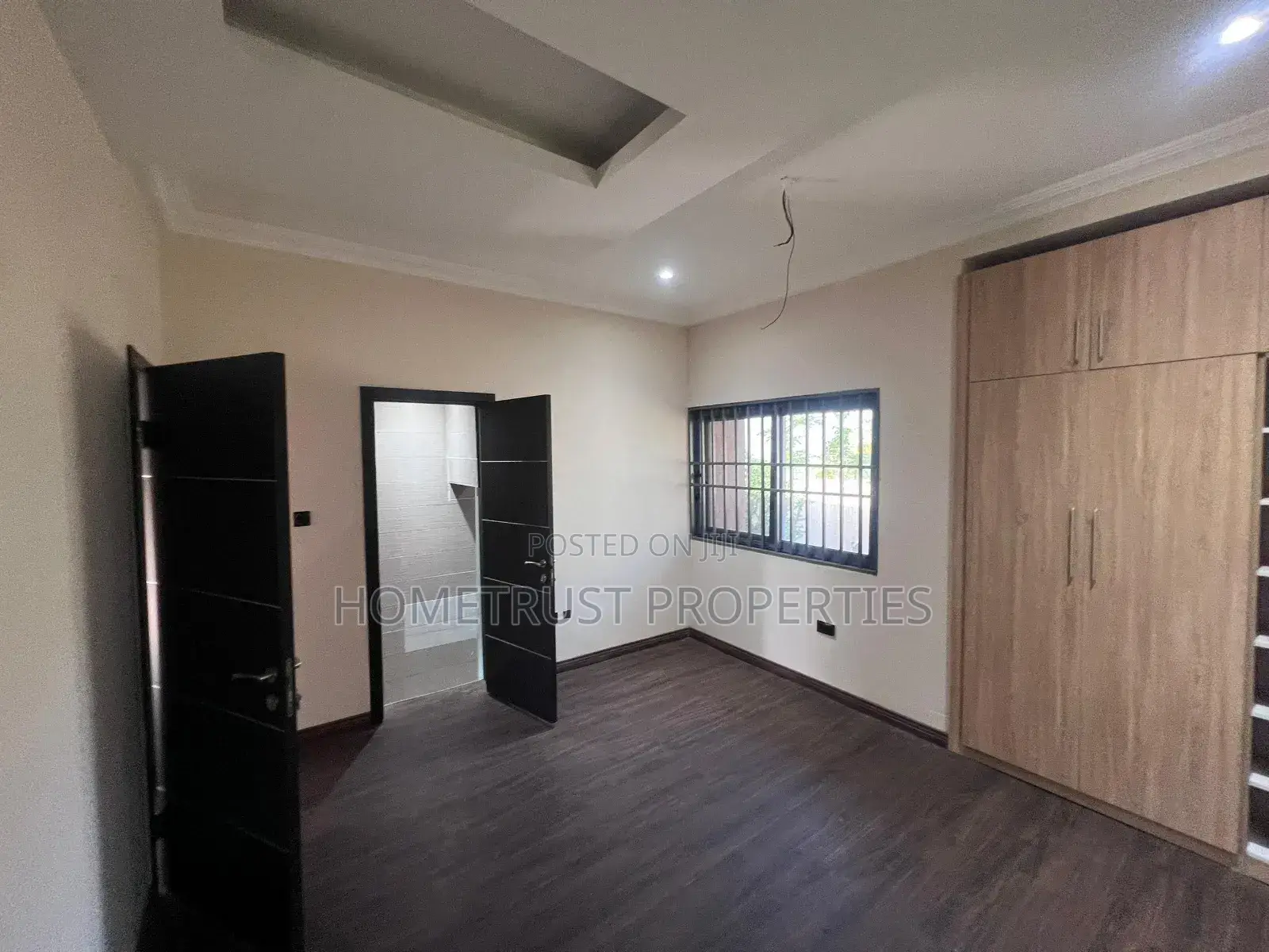 3bdrm Duplex in Kokrobitey, Police Station for sale