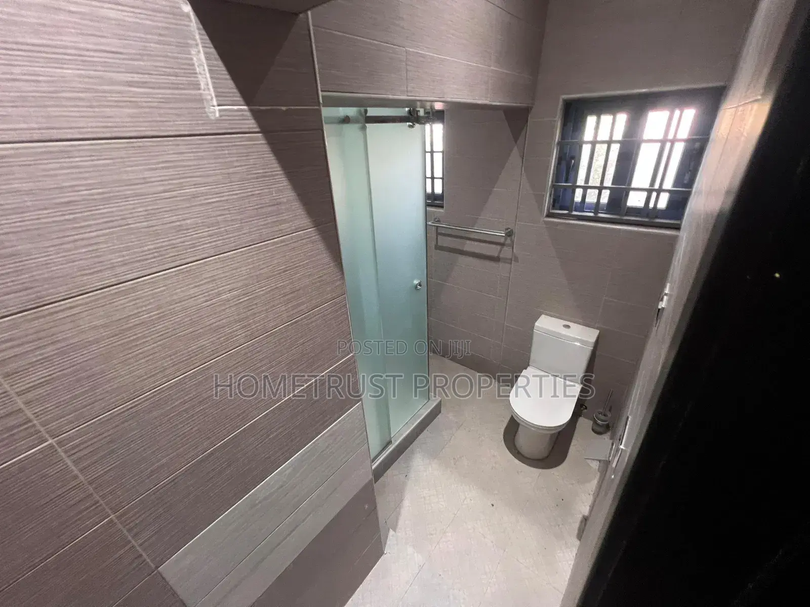 3bdrm Duplex in Kokrobitey, Police Station for sale