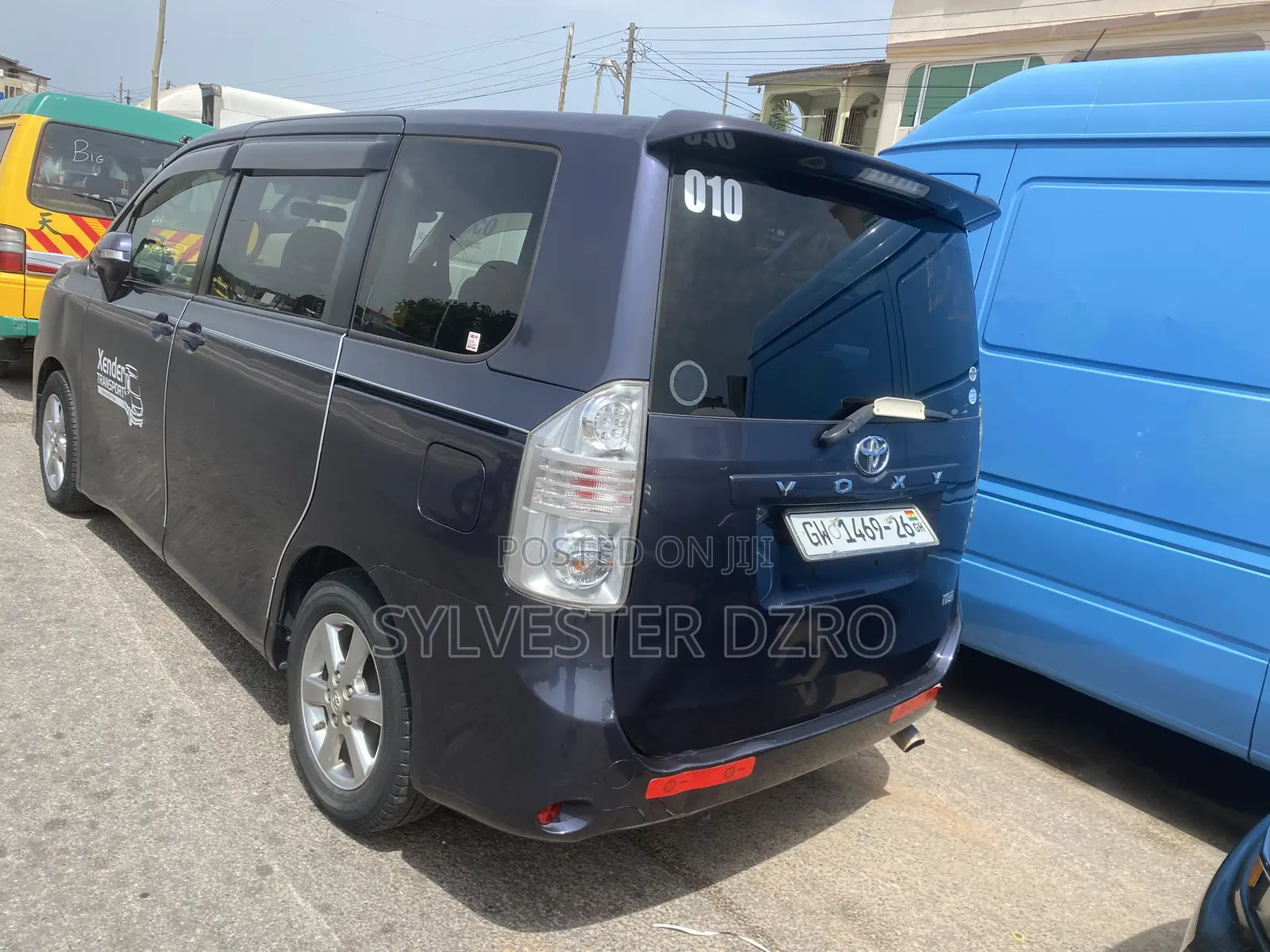 Toyota Voxy 2013 Black