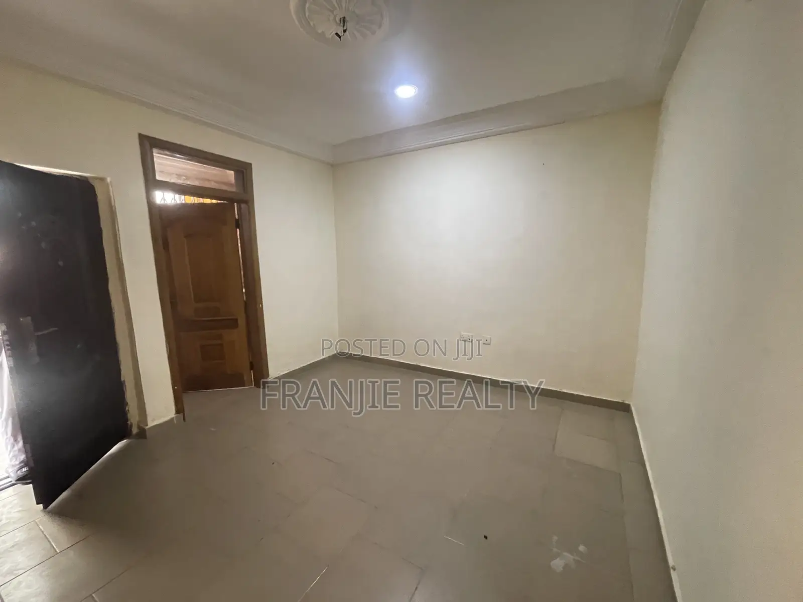 1bdrm Apartment in Franjie Realty, West Hills Mall Area for rent