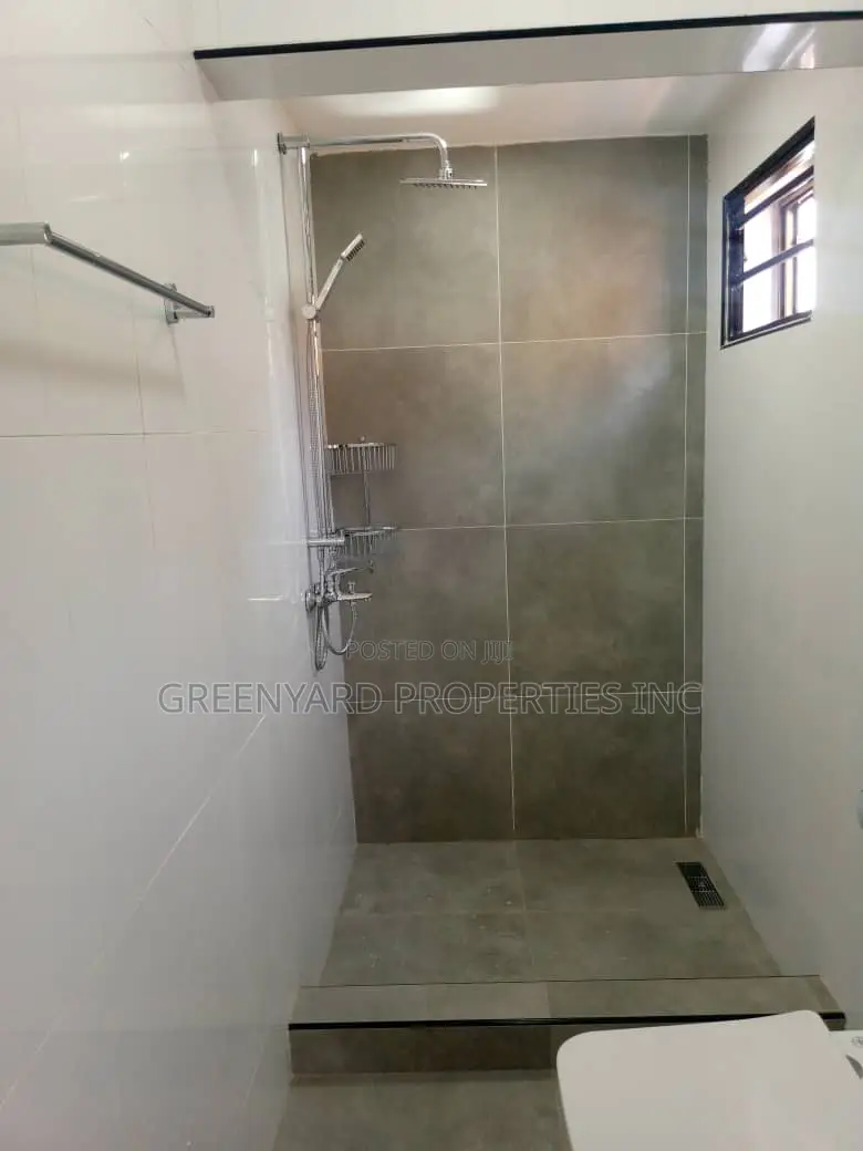 2bdrm Townhouse / Terrace in Cantonments for rent