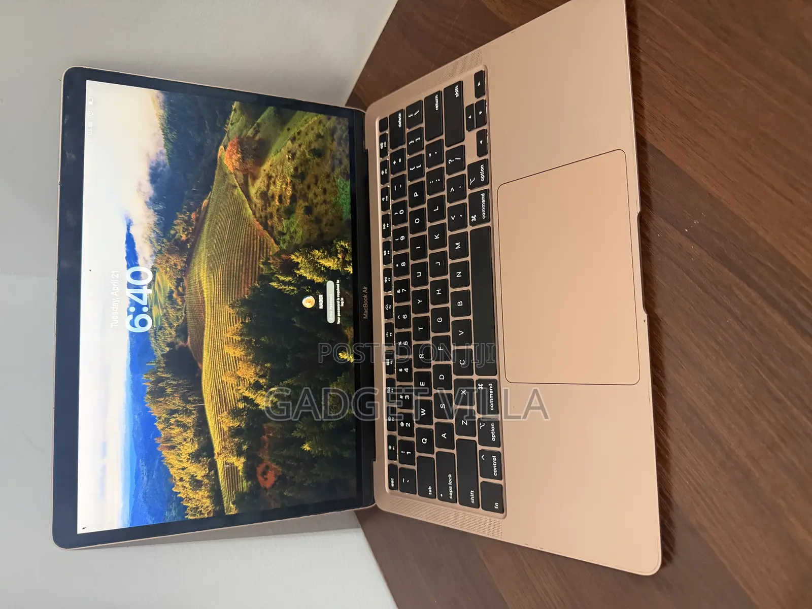 Laptop Apple MacBook Air 2020 8GB Intel Core i3 SSD 256GB