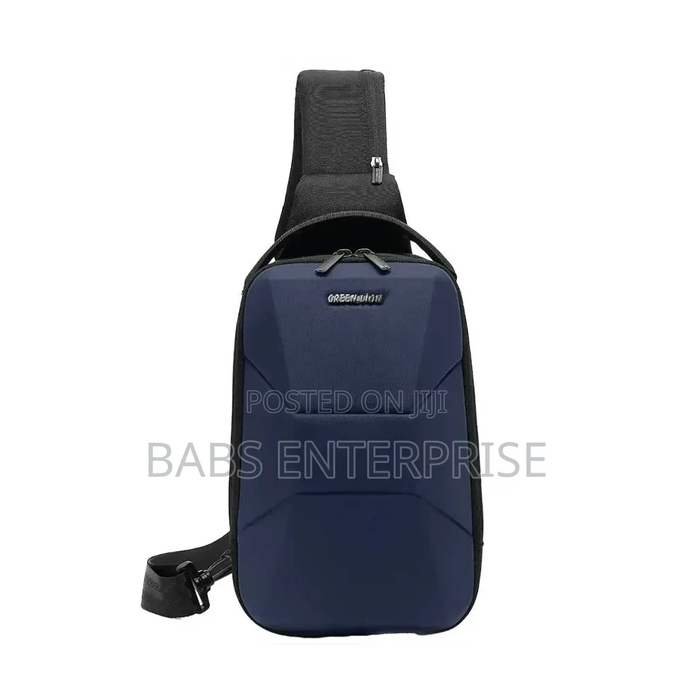 Green Lion Liverpool Crossbody Backpack