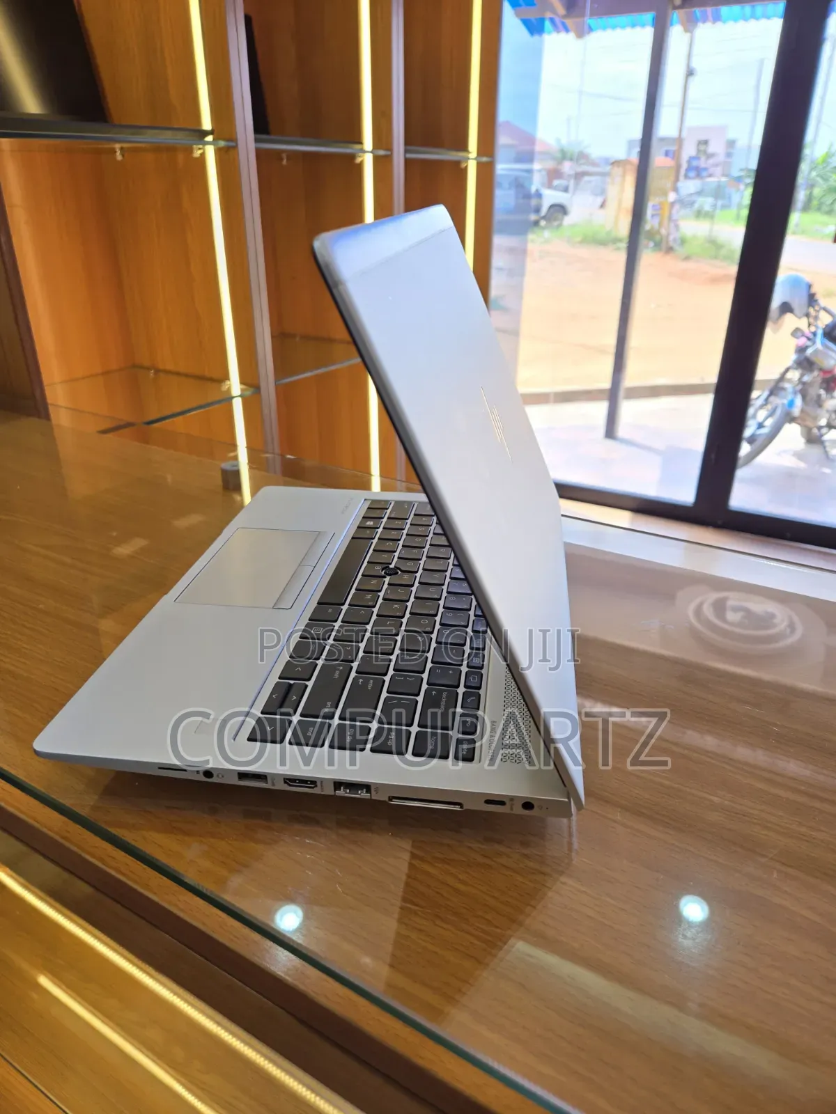 Laptop HP EliteBook 745 G6 16GB AMD Ryzen 5 SSD 256GB