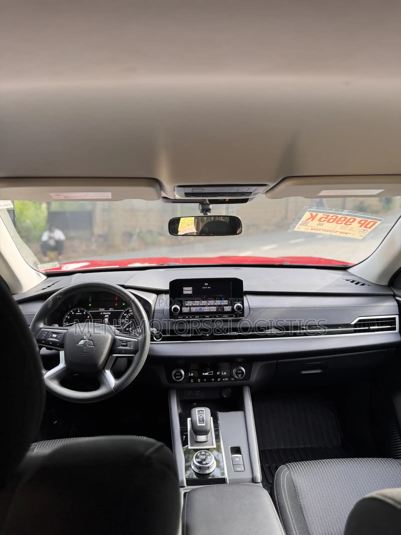 Mitsubishi Outlander SE 2024 Red