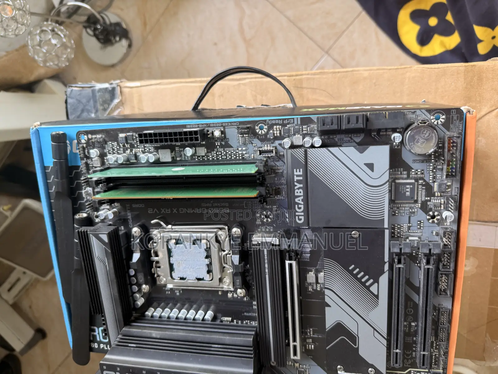 Gigabyte Aorus Ax V2 Wifi B650 + R7 7700 +8*8gb Ddr5