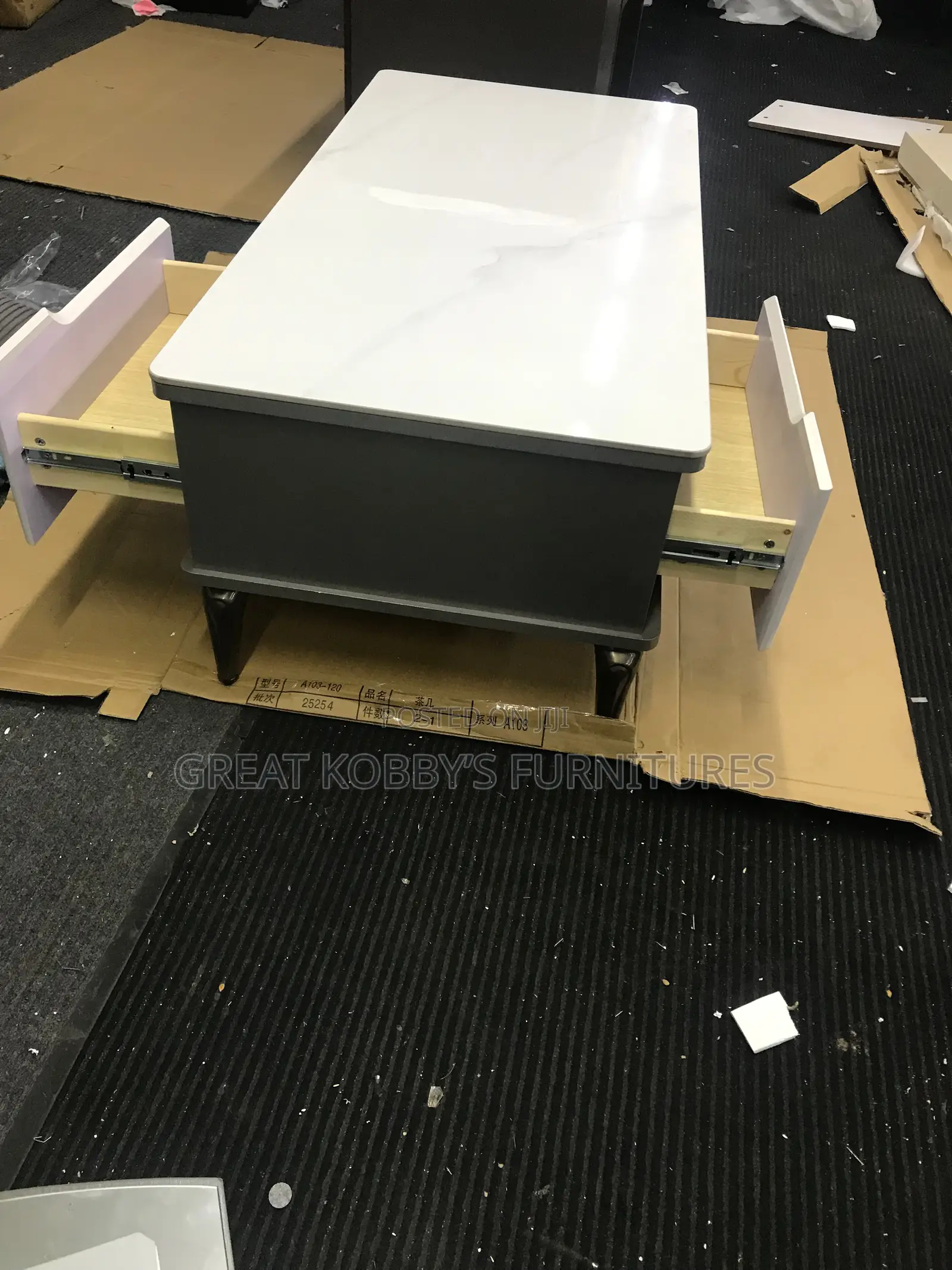 Modern Luxury Center Table (-12)