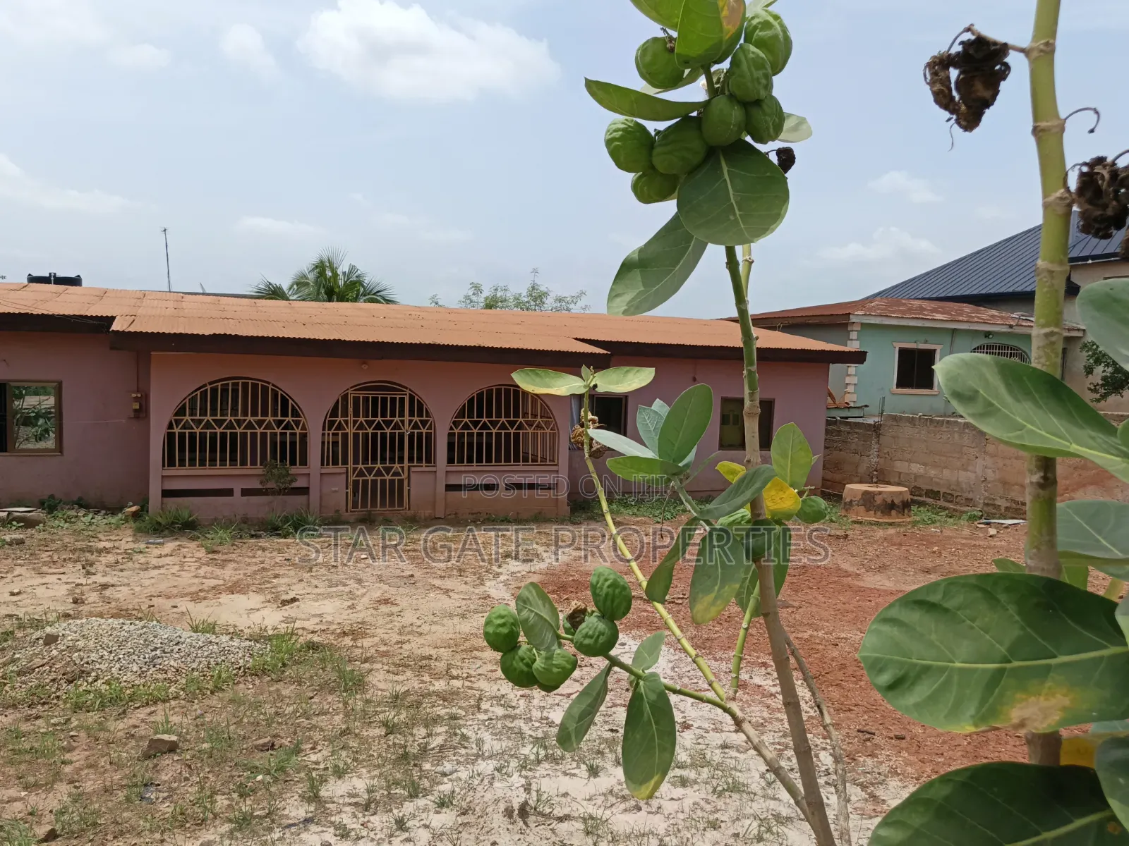 4bdrm House in Ophelia Junction, Kumasi Metropolitan for sale