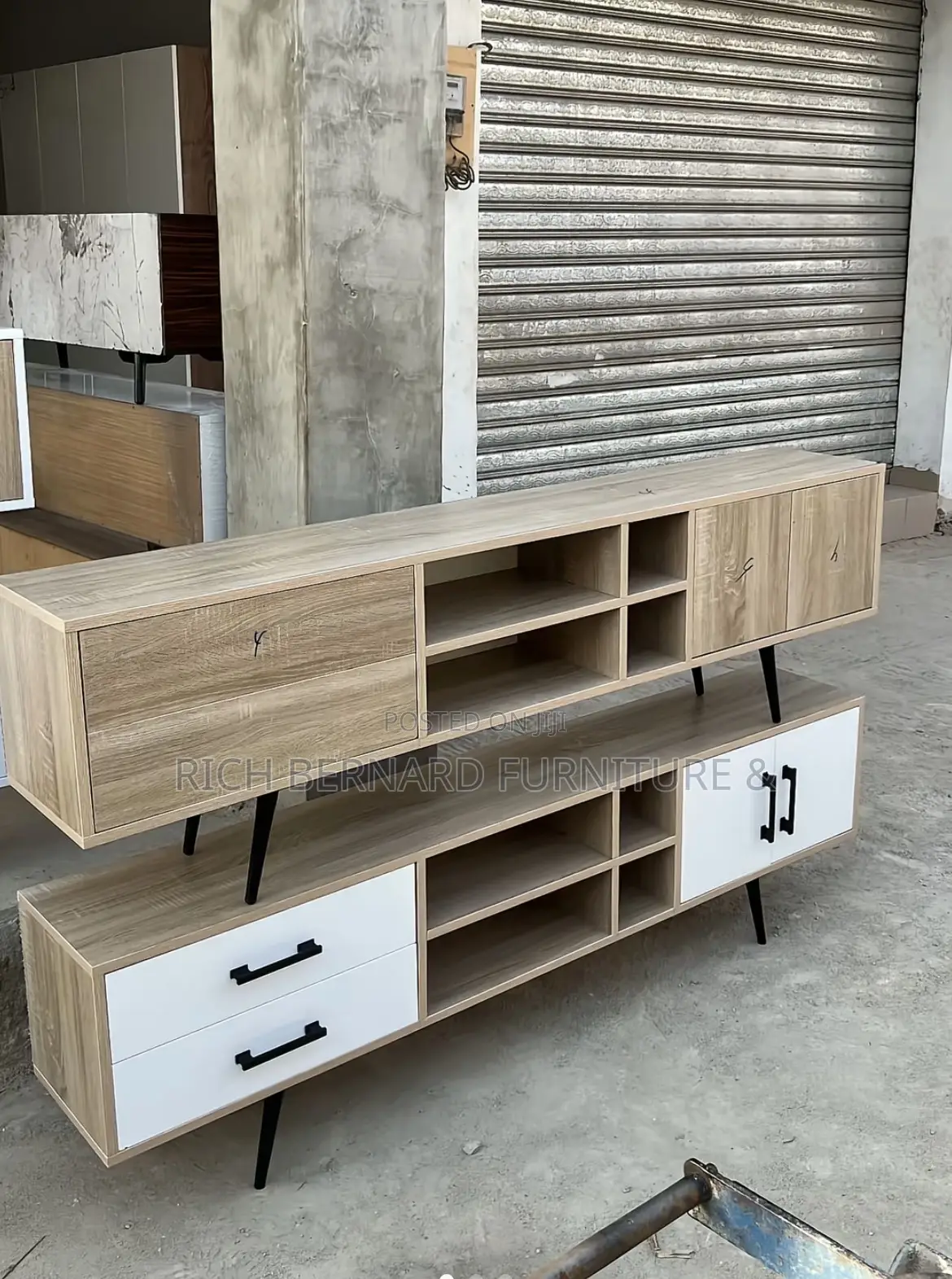 Modern 6 Feet Laminated Tv Stand