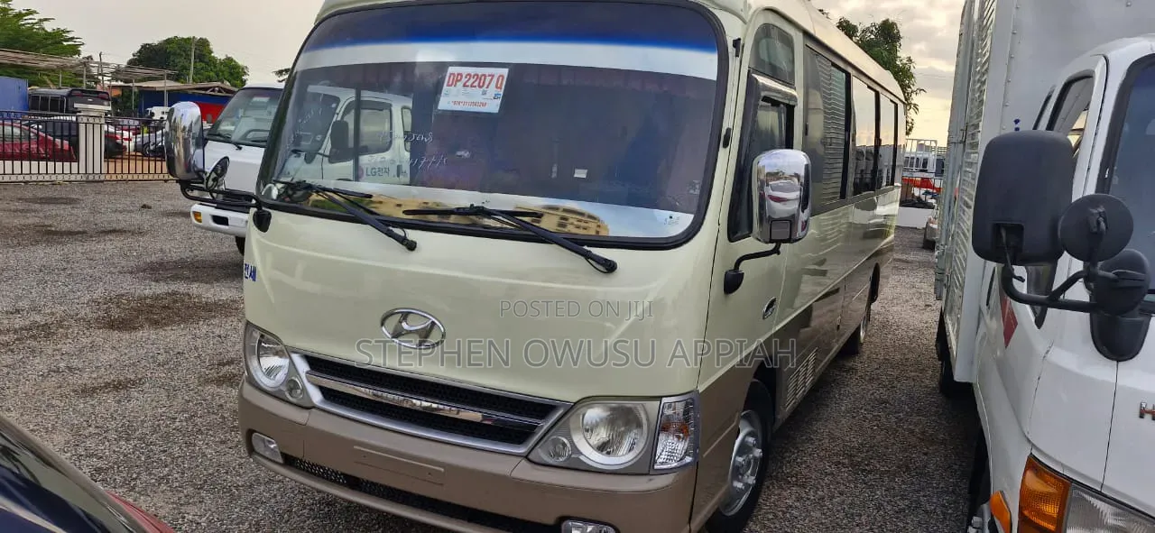 Hyundai County 2015 Grey