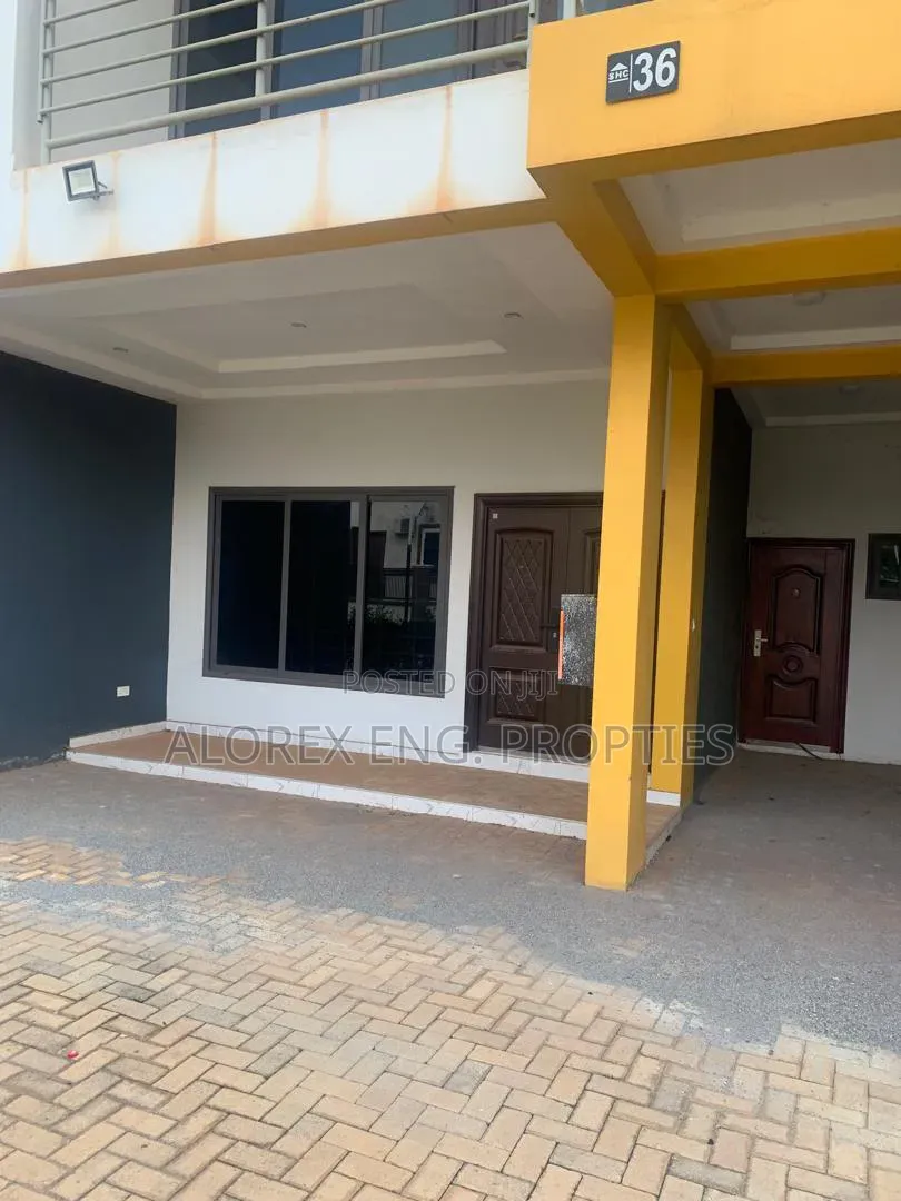 3bdrm House in Adenta, Barrier for rent