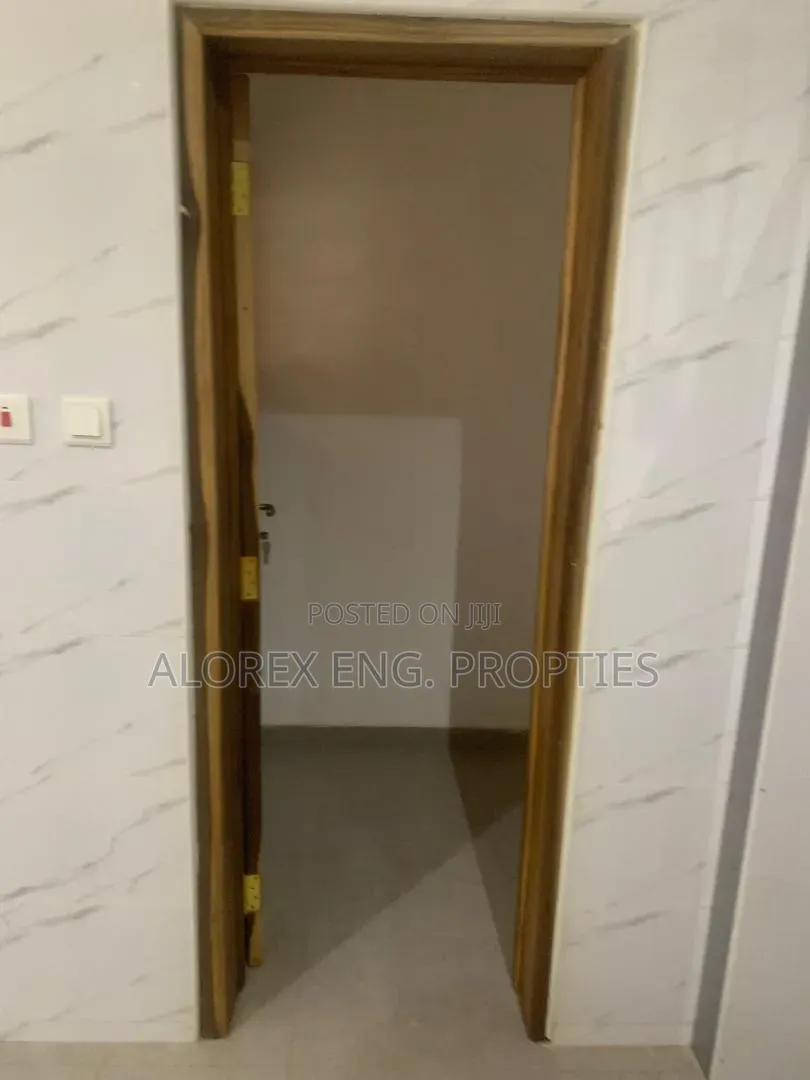 3bdrm House in Adenta, Barrier for rent