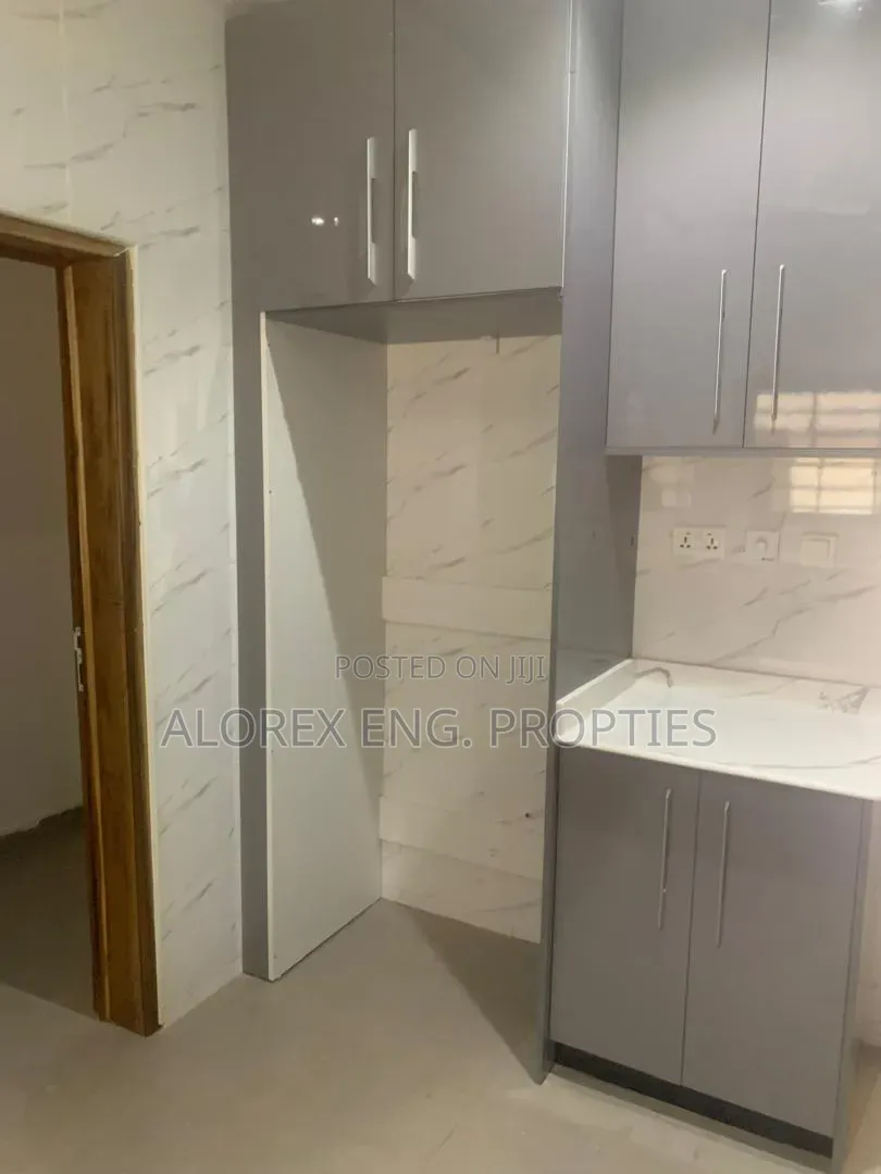 3bdrm House in Adenta, Barrier for rent