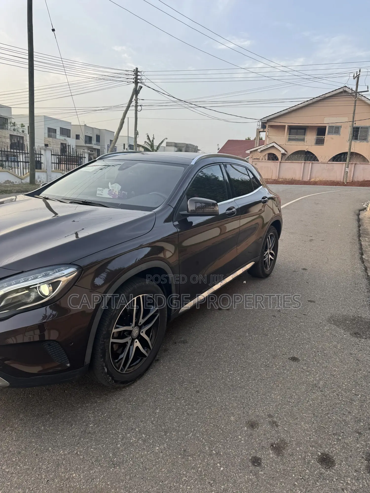 Mercedes-Benz GLA-Class 2017 Brown