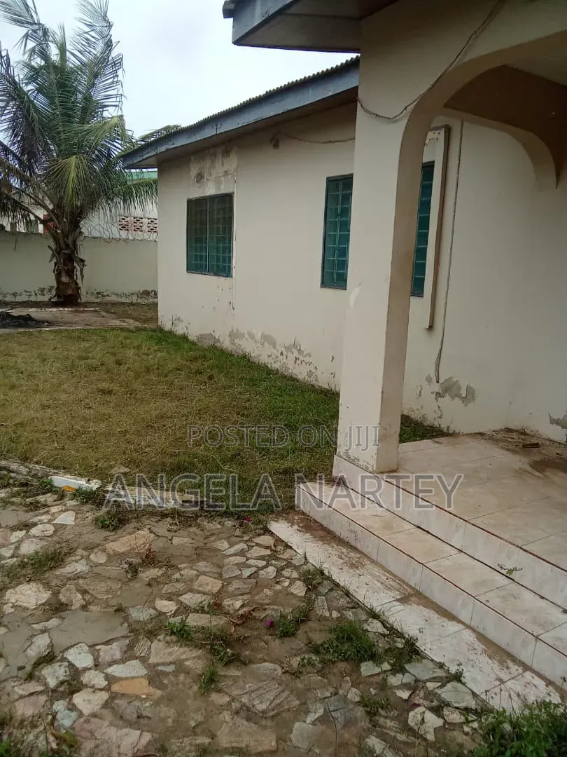 3bdrm House in Regimanuel Gray, Accra Metropolitan for sale
