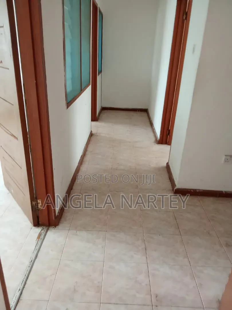 3bdrm House in Regimanuel Gray, Accra Metropolitan for sale