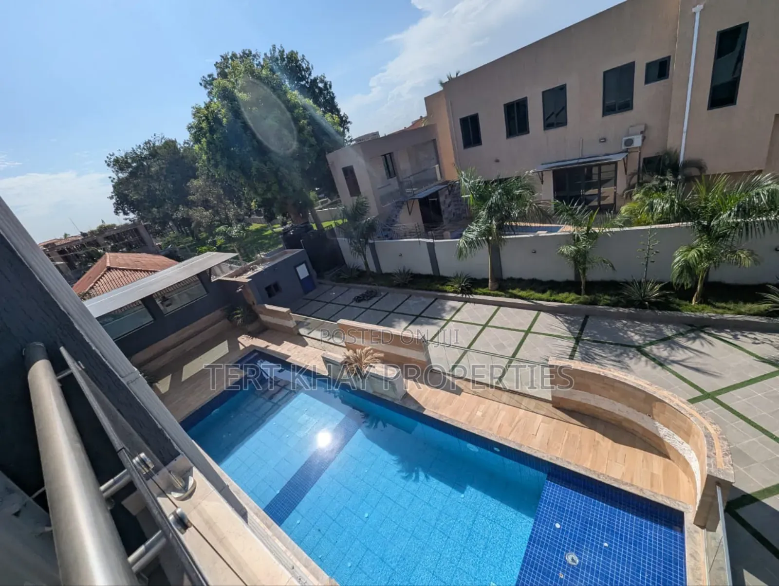 6bdrm House in East Airport, Spintex for sale