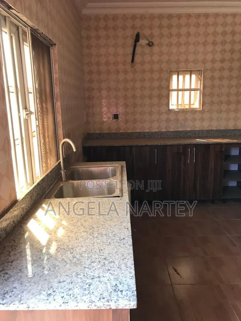 3bdrm House in Dome, Accra Metropolitan for sale