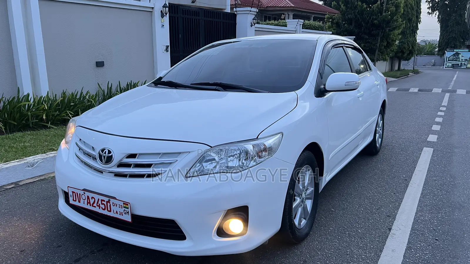 Toyota Corolla 2012 White