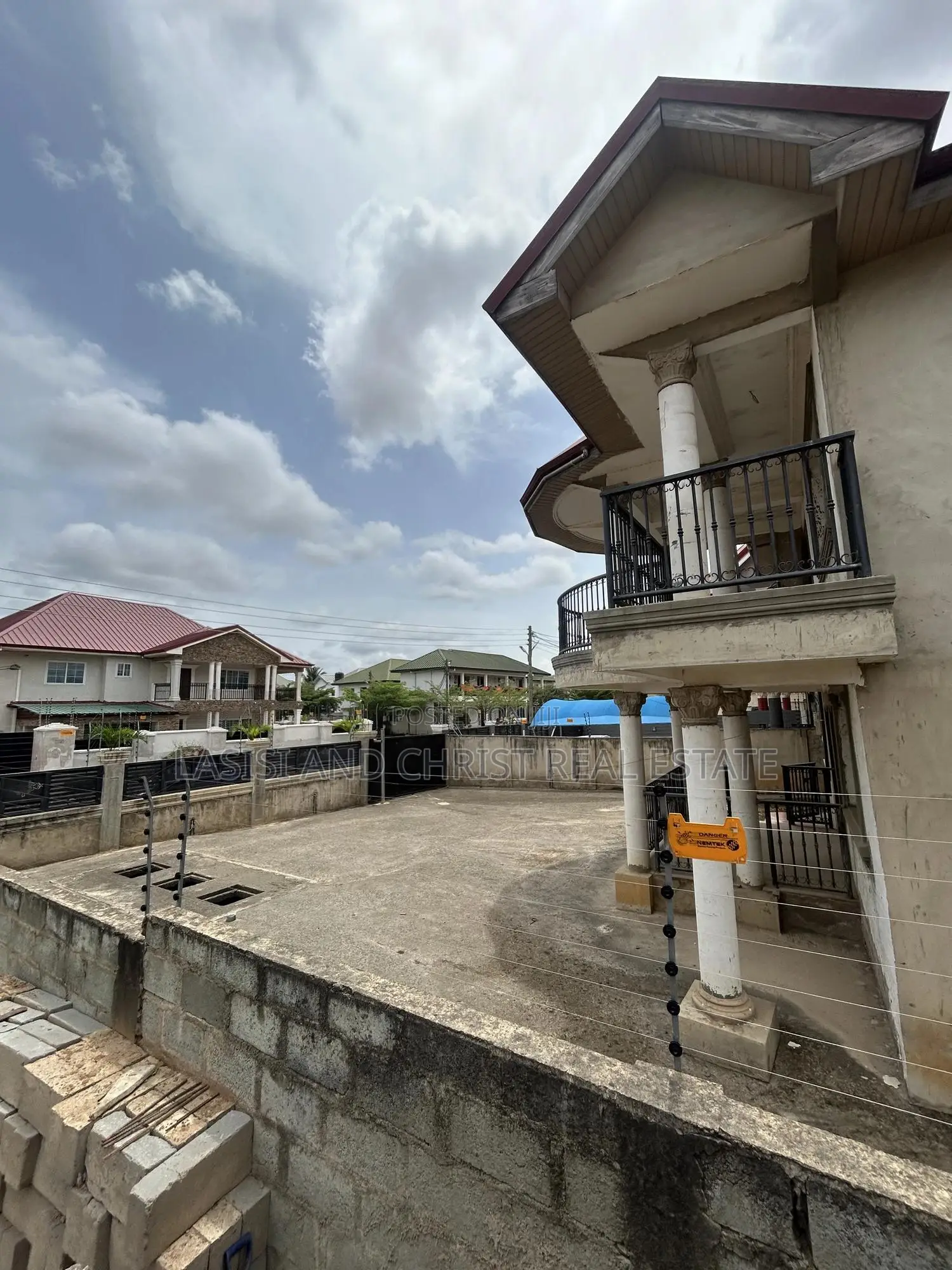 4bdrm House in Lasisi And Christ, Amasaman for sale