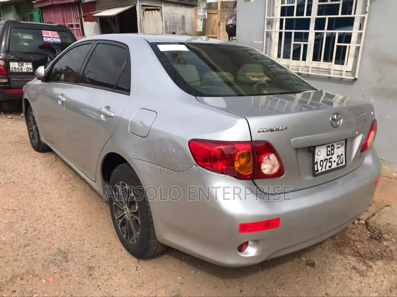 Toyota Corolla Base 4dr Sedan (1.8L 4cyl 5M) 2010