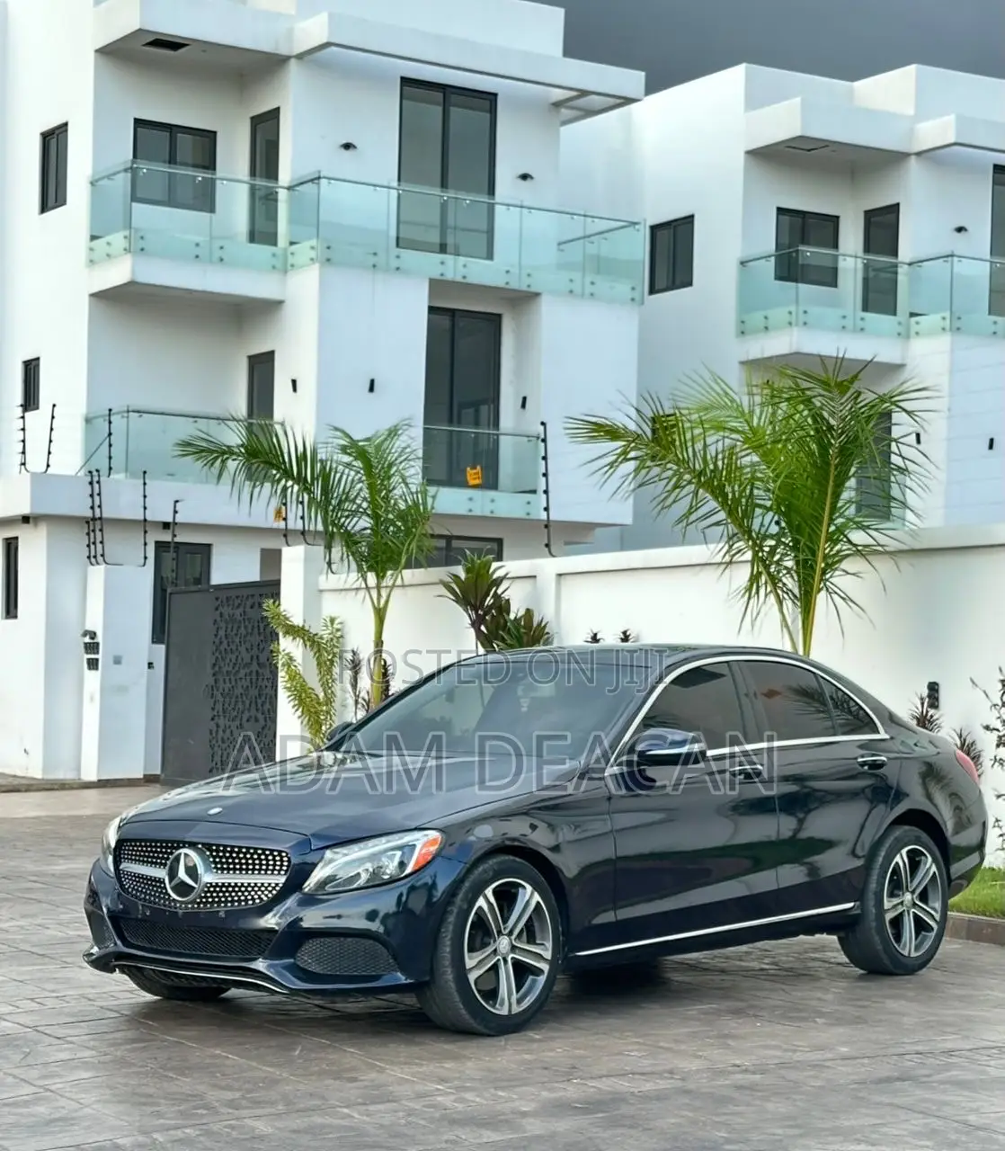Mercedes-Benz C300 2017 Black