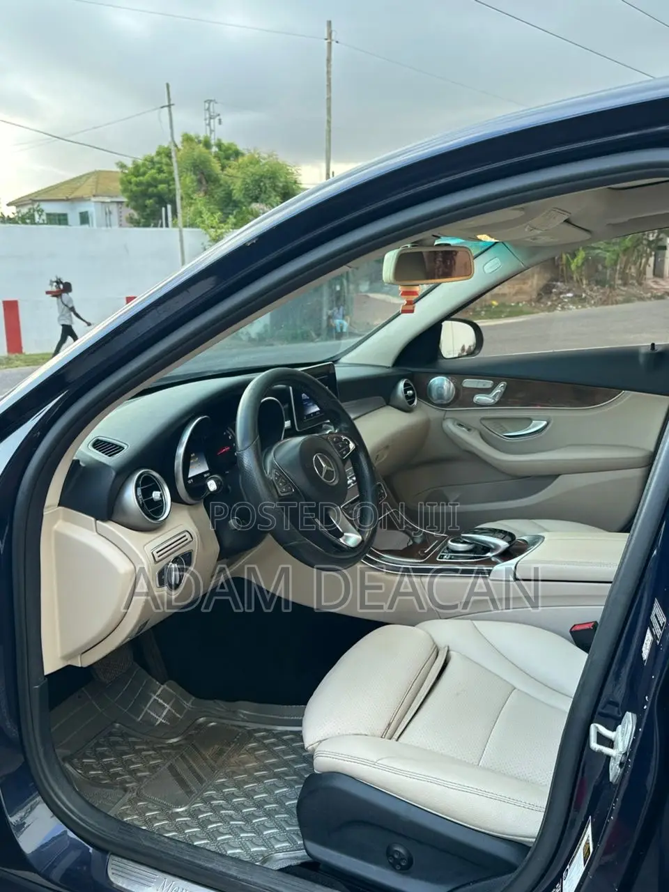 Mercedes-Benz C300 2017 Black