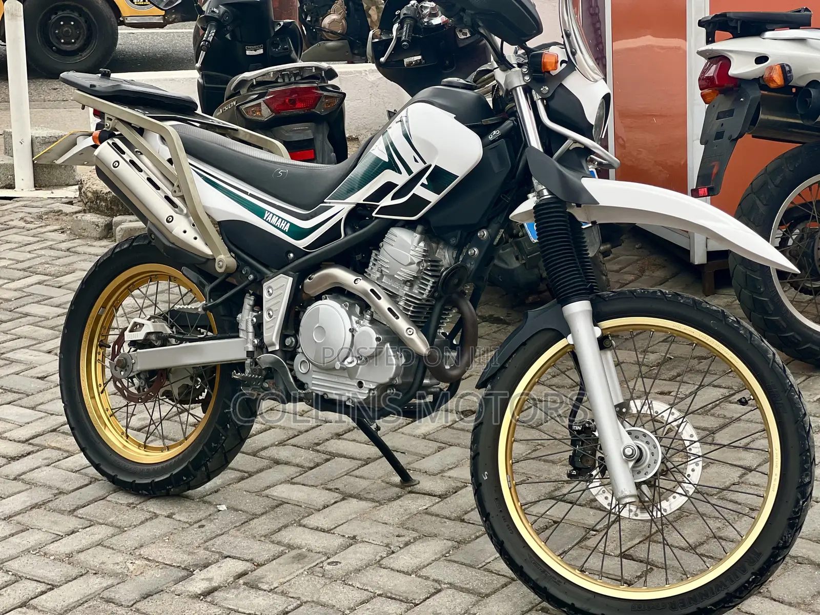 Yamaha 2022 White