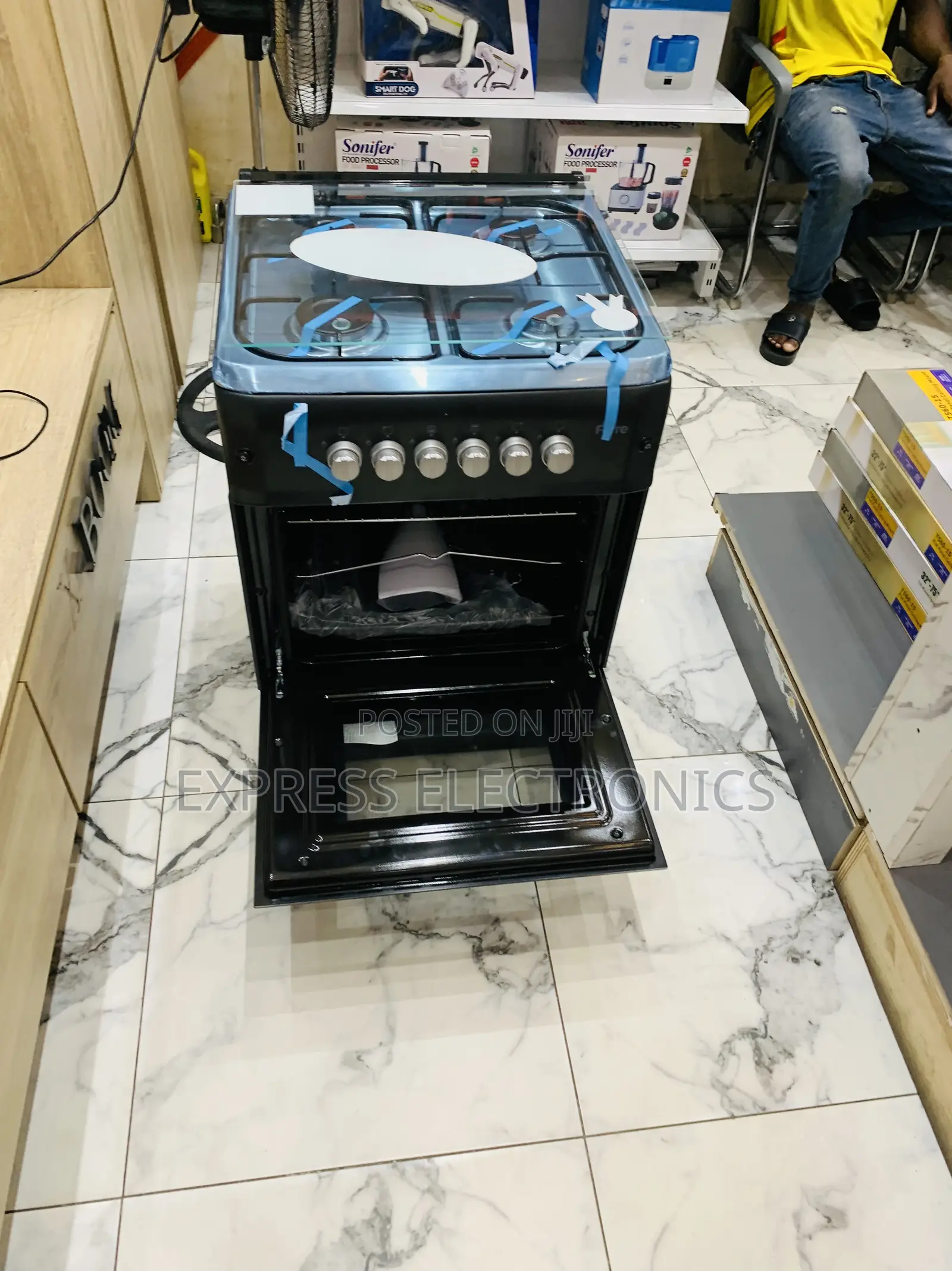 Hot Deals on Volcano Gas Cooker Black 60/60 4burner