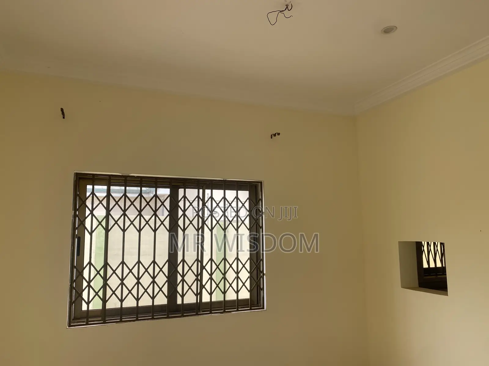 4bdrm Bungalow in Lakeside Estate for rent