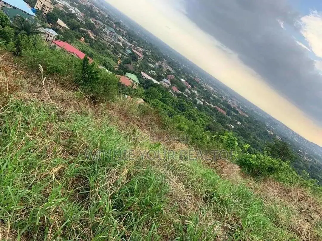 Dodowa – 1 Minute From Main Road Near Ghanata School