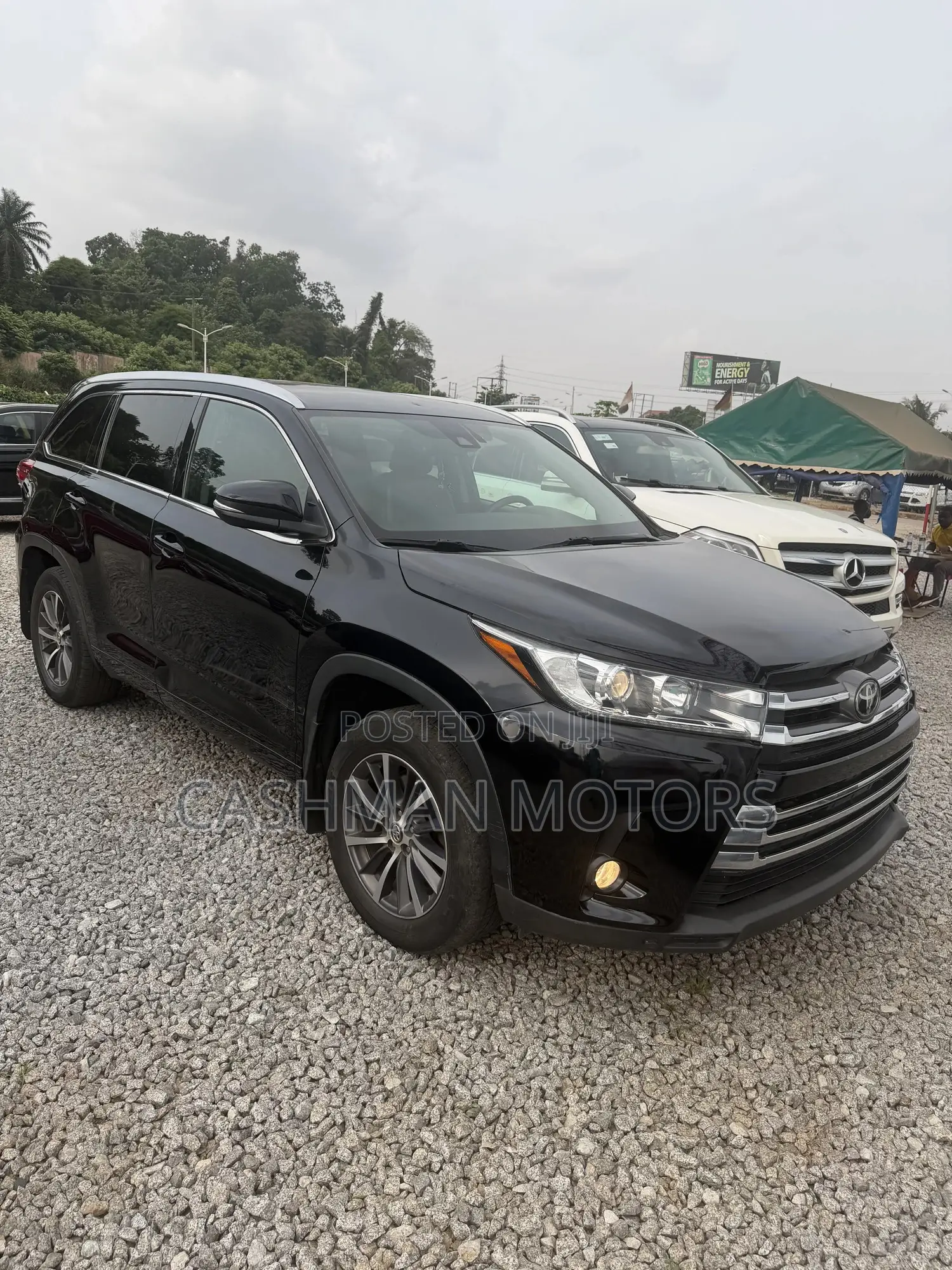 Toyota Highlander XLE 4x4 V6 (3.5L 6cyl 8A) 2018 Black