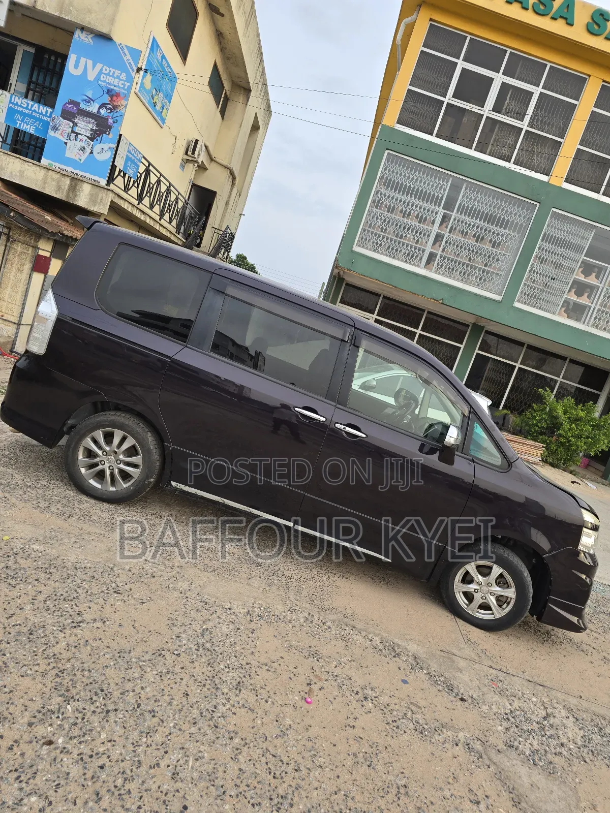 Toyota Voxy 2013 Brown