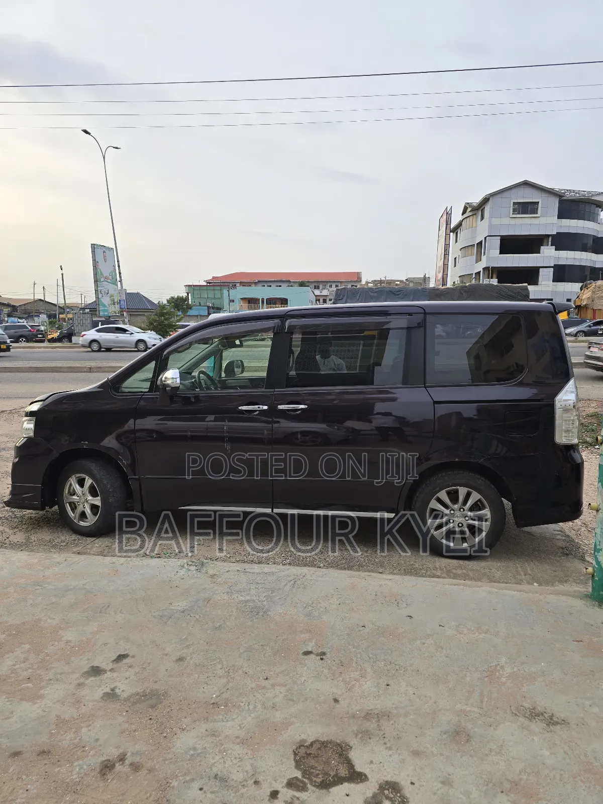 Toyota Voxy 2013 Brown