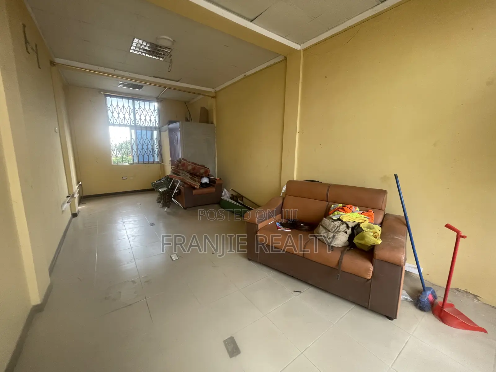 Office Space or Shop for Rent at Kasoa New Market
